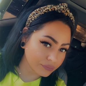 Meet your Posher, Nay